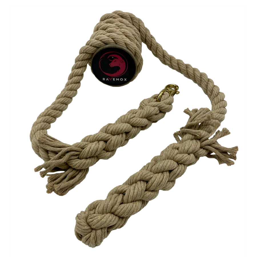 Overhead shot of the 1-inch hemp horse lead with its sturdy bolt snap, emphasizing handcrafted quality. (7105368162504)