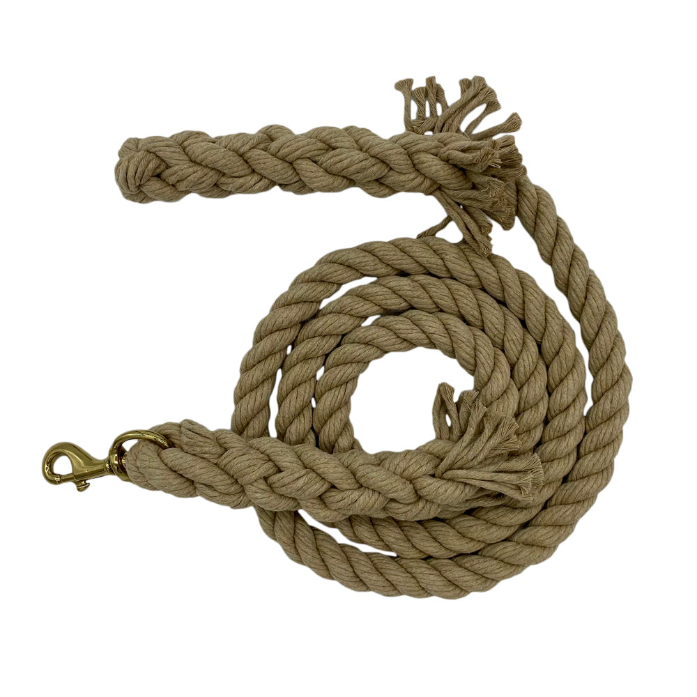 Side profile of the 1-inch hemp horse lead with attached bolt snap, demonstrating its robust construction. (7105368162504)