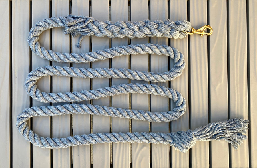 Ravenox grey twisted cotton horse lead featuring a sturdy bolt snap attachment. (6479825409)