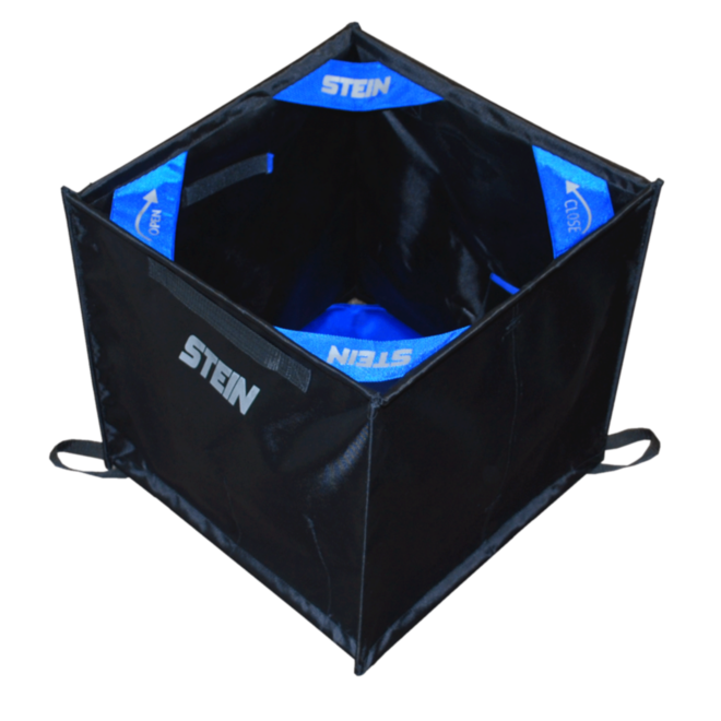Empty STEIN Folding Throwline Cube 2.0 with black sides and blue reinforced corners