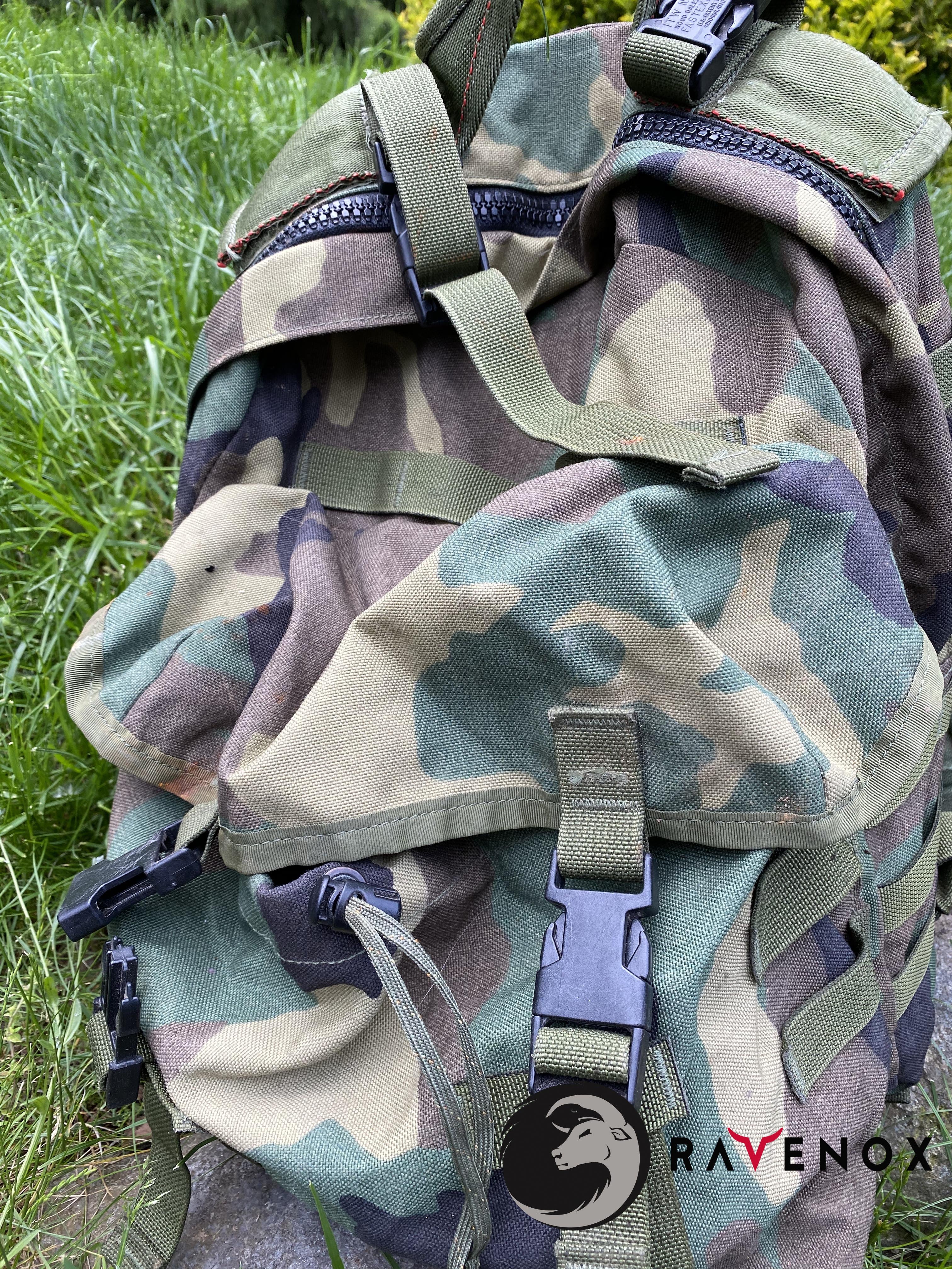 Ravenox Black Toaster Ellipse Cord Locks for 550 Paracord Projects COVID-19 Face Masks Bungee Cord (681086017)